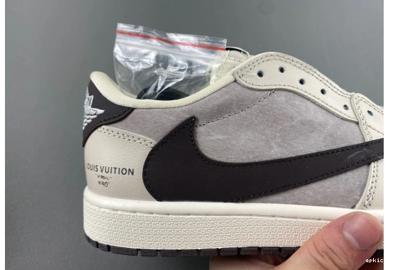 Rep EP LOW TRAVIS  SCOTT SP JORDAN 1  LX1988-100 OG LX1988-100 RETRO 0406